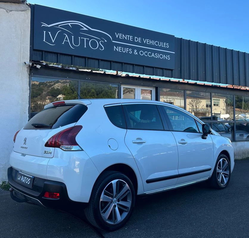 Peugeot 3008 2.0 Blue-HDI 150ch Allure 10 990 €