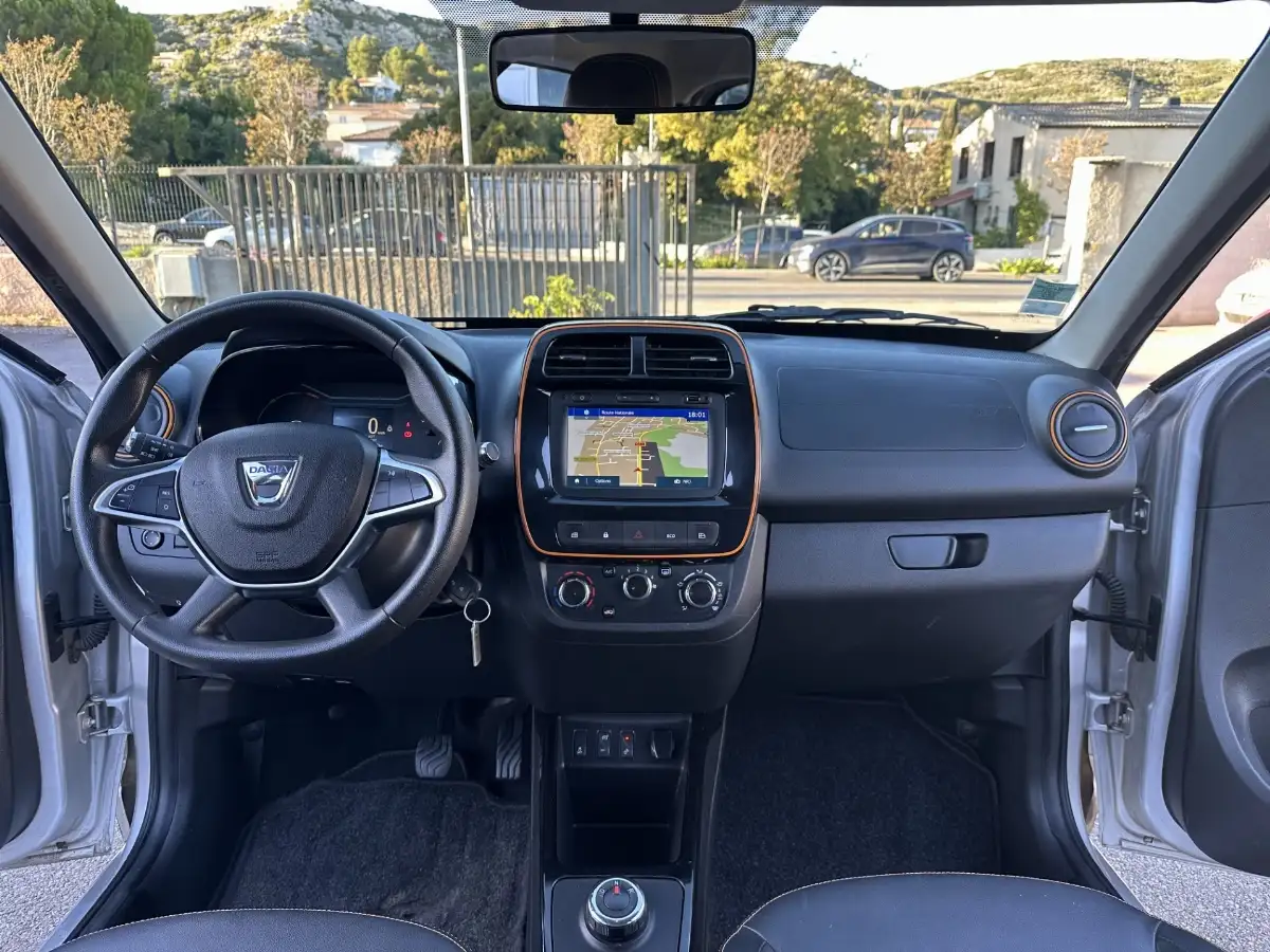 DACIA SPRING CONFORT PLUS 1ERE MAIN