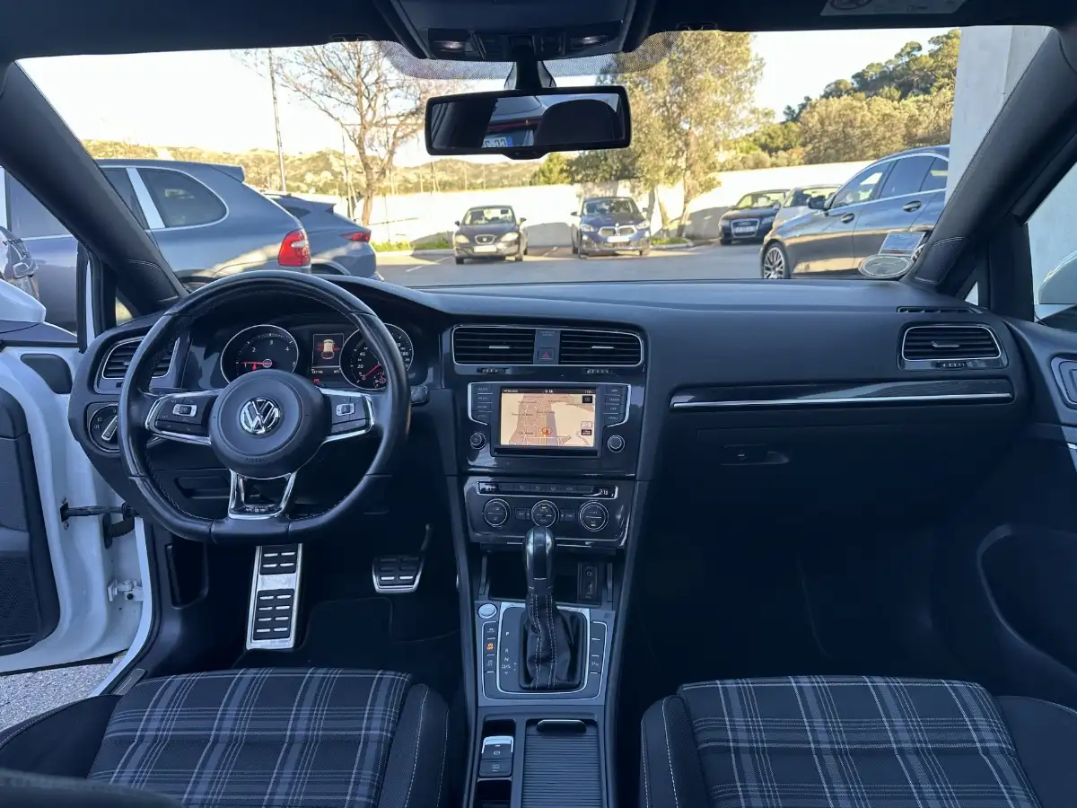 Volkswagen Golf 7 GTD 184ch DSG6 Toit Ouvrant