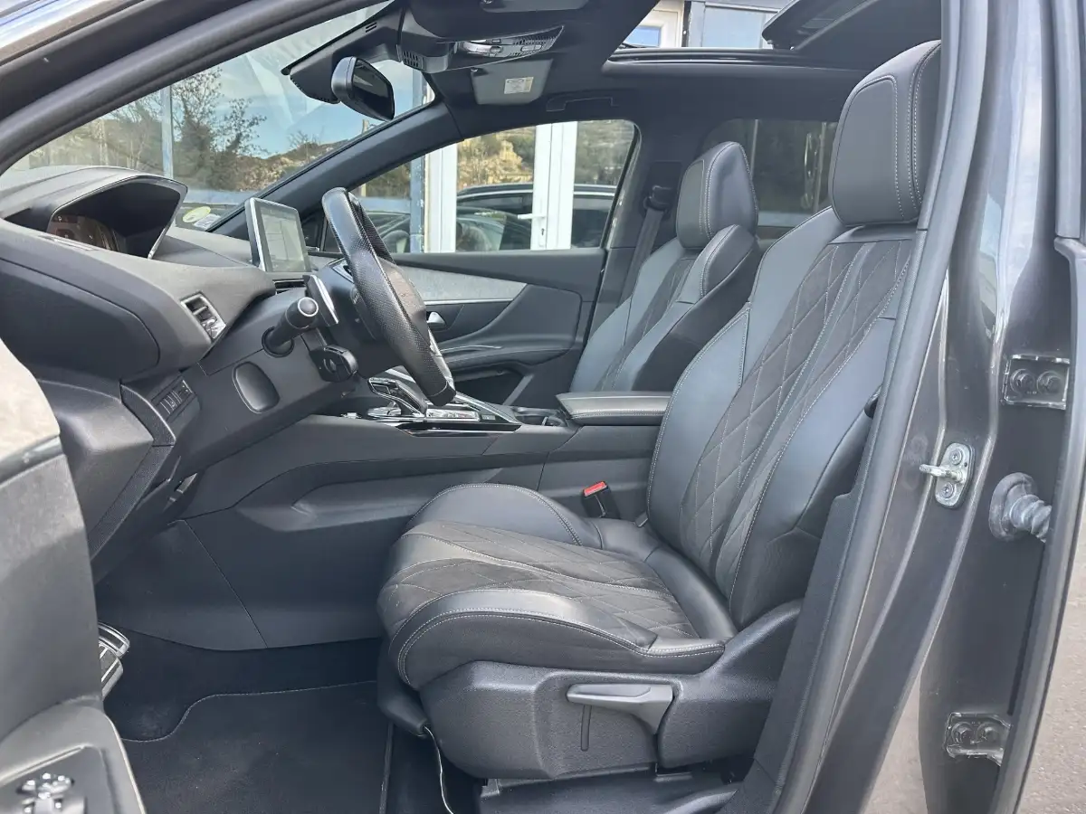 Peugeot 3008 2.0 Blue-HDI 180ch GT Line EAT8