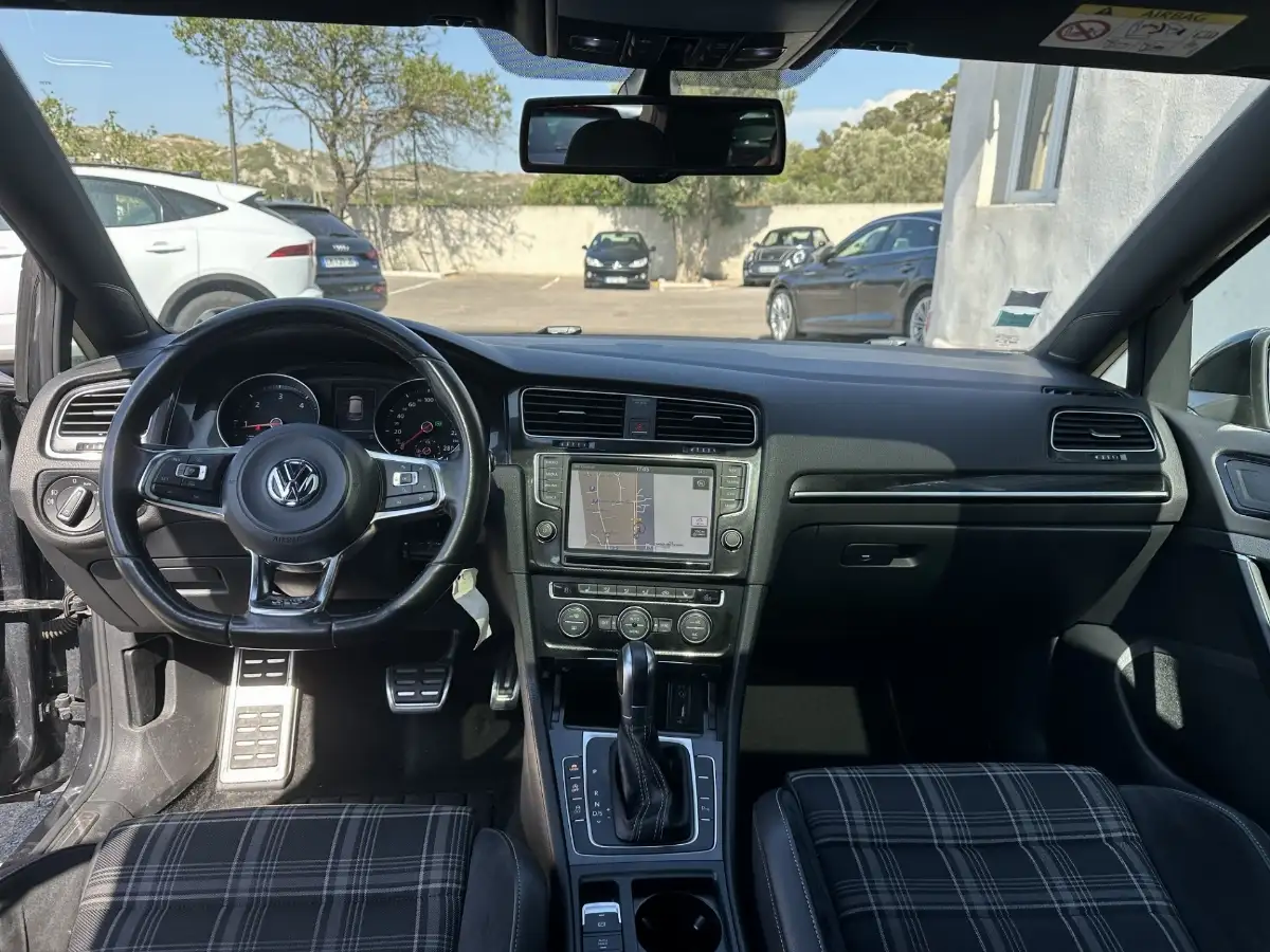 Volkswagen Golf VII GTD 184ch DSG6 Toit Ouvrant CarPlay
