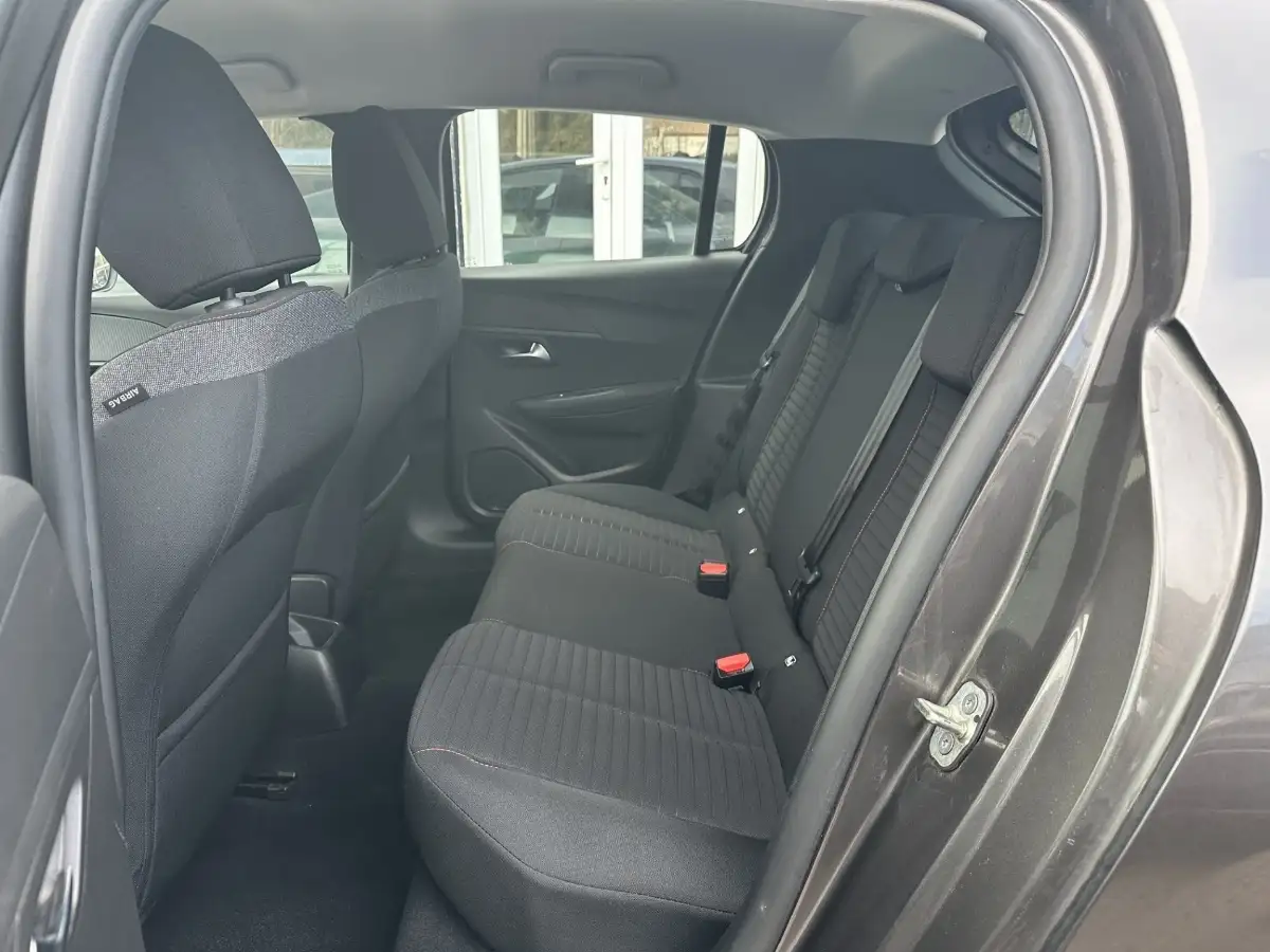 Peugeot 208 1.5 Blue HDI 100ch 1ERE MAIN TVA RECUPERABLE