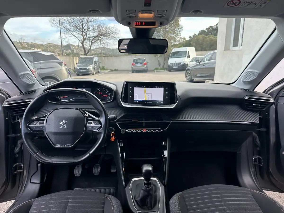 Peugeot 208 1.5 Blue HDI 100ch 1ERE MAIN TVA RECUPERABLE