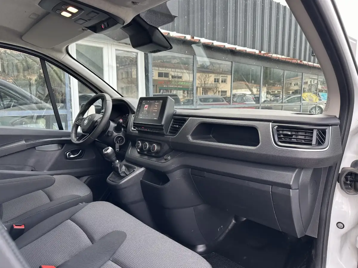 Renault Trafic 2.0 DCI 130ch L2H1 TVA RECUPERABLE