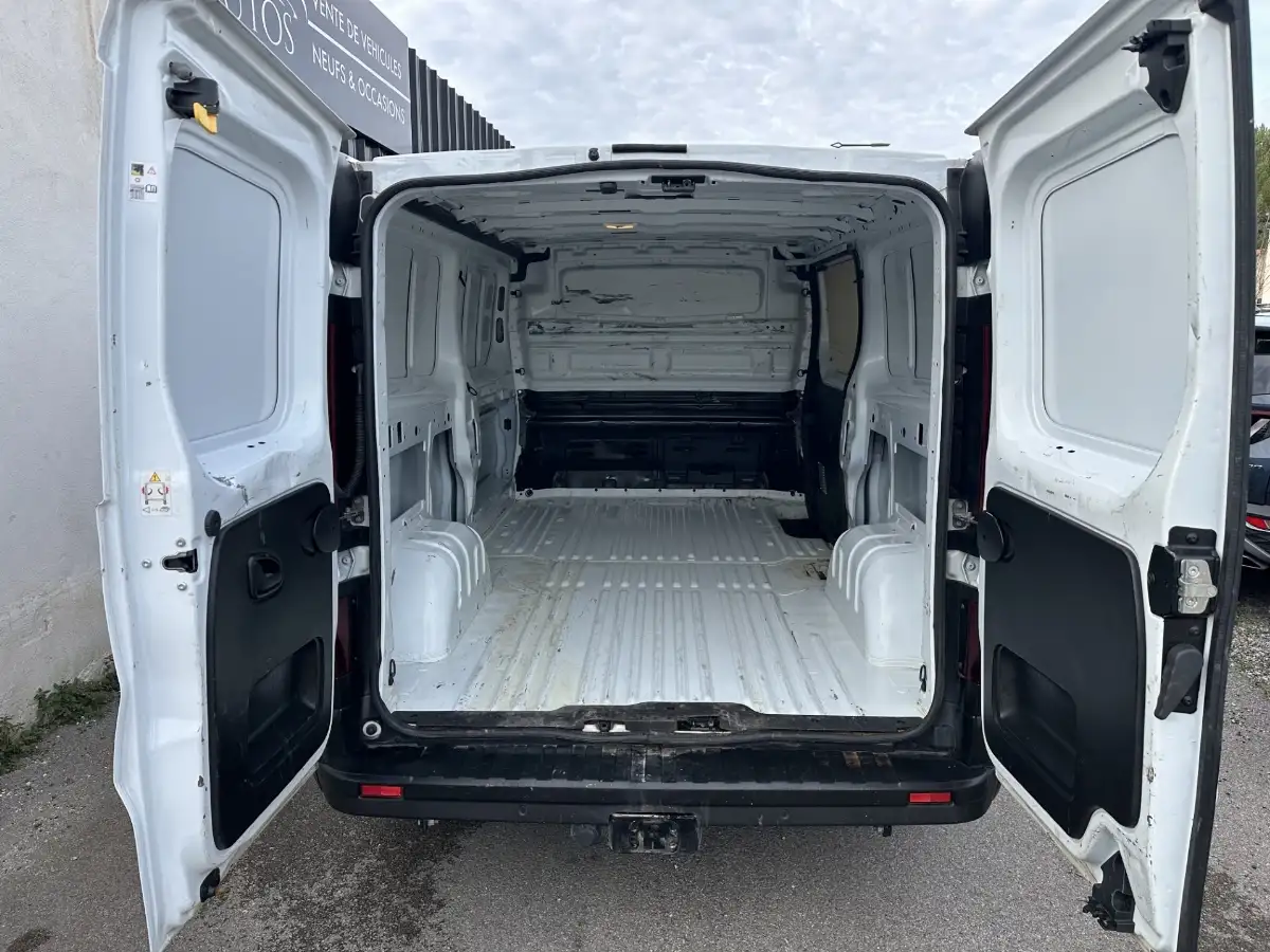 Renault Trafic 2.0 DCI 130ch L2H1 TVA RECUPERABLE