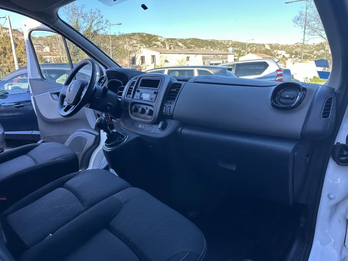 Renault Trafic 1.6 DCI 95ch L1H1 TVA RECUPERABLE