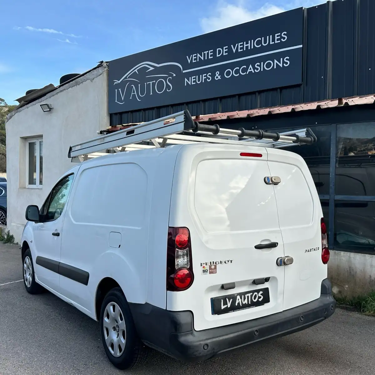 Peugeot Partner 1.6 HDI 100ch Rallongé TVA RECUPERABLE