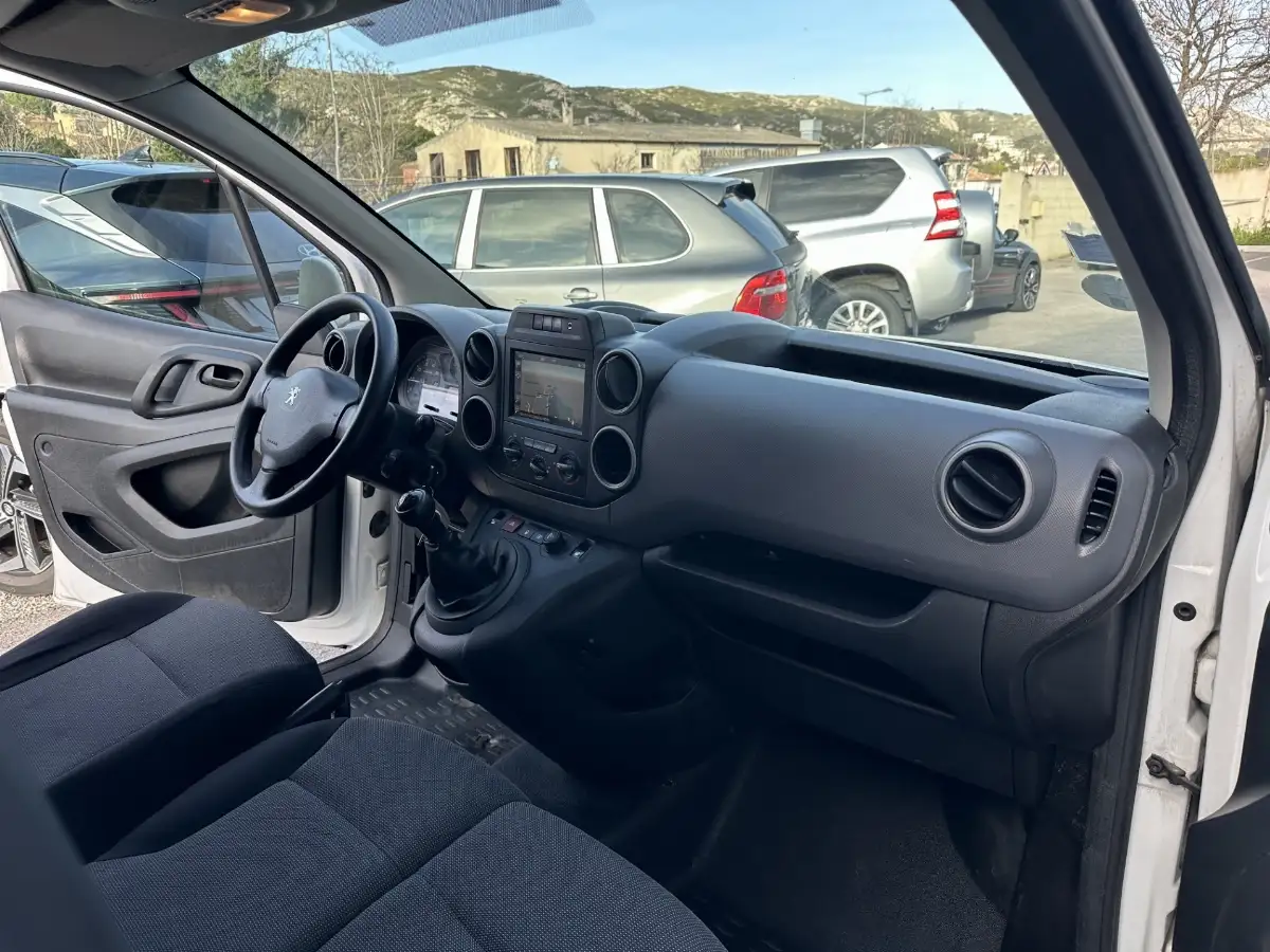 Peugeot Partner 1.6 HDI 100ch Rallongé TVA RECUPERABLE