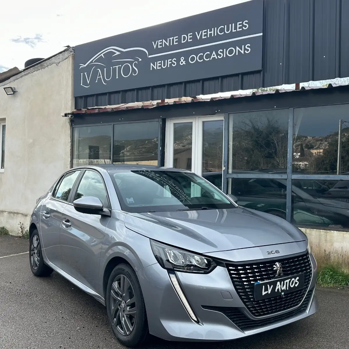 Peugeot 208 1.5 Blue HDI 100ch 1ERE MAIN TVA RECUPERABLE