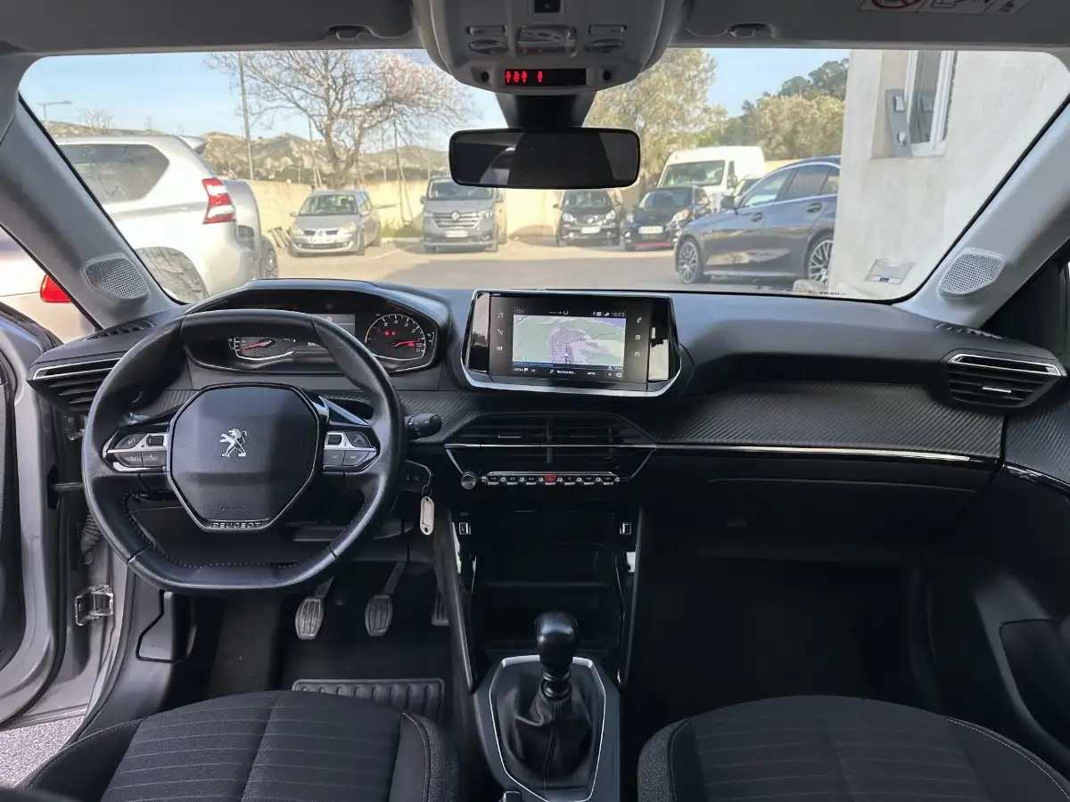 Peugeot 208 1.5 Blue HDI 100ch 1ERE MAIN TVA RECUPERABLE