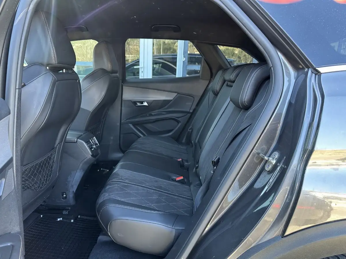 Peugeot 3008 2.0 Blue-HDI 180ch GT Line EAT8