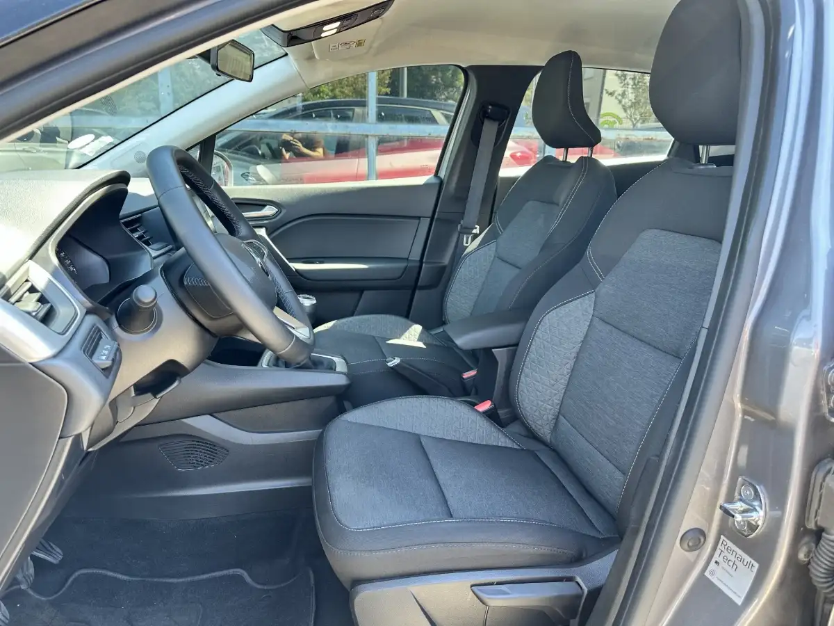 Renault Captur 0.9 TCE 90ch Equilibre 6 300 KMS TVA RECUPERABLE