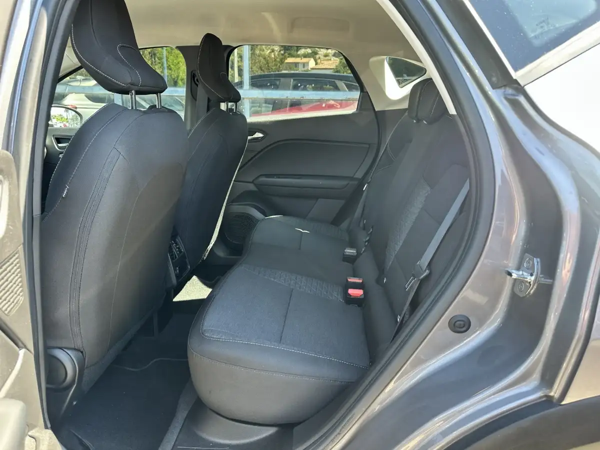 Renault Captur 0.9 TCE 90ch Equilibre 6 300 KMS TVA RECUPERABLE
