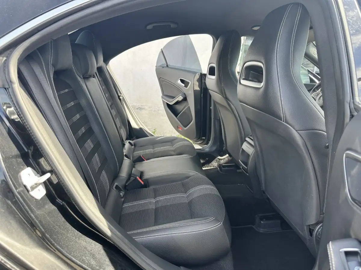 Mercedes CLA 180 Sensation BOITE AUTOMATIQUE