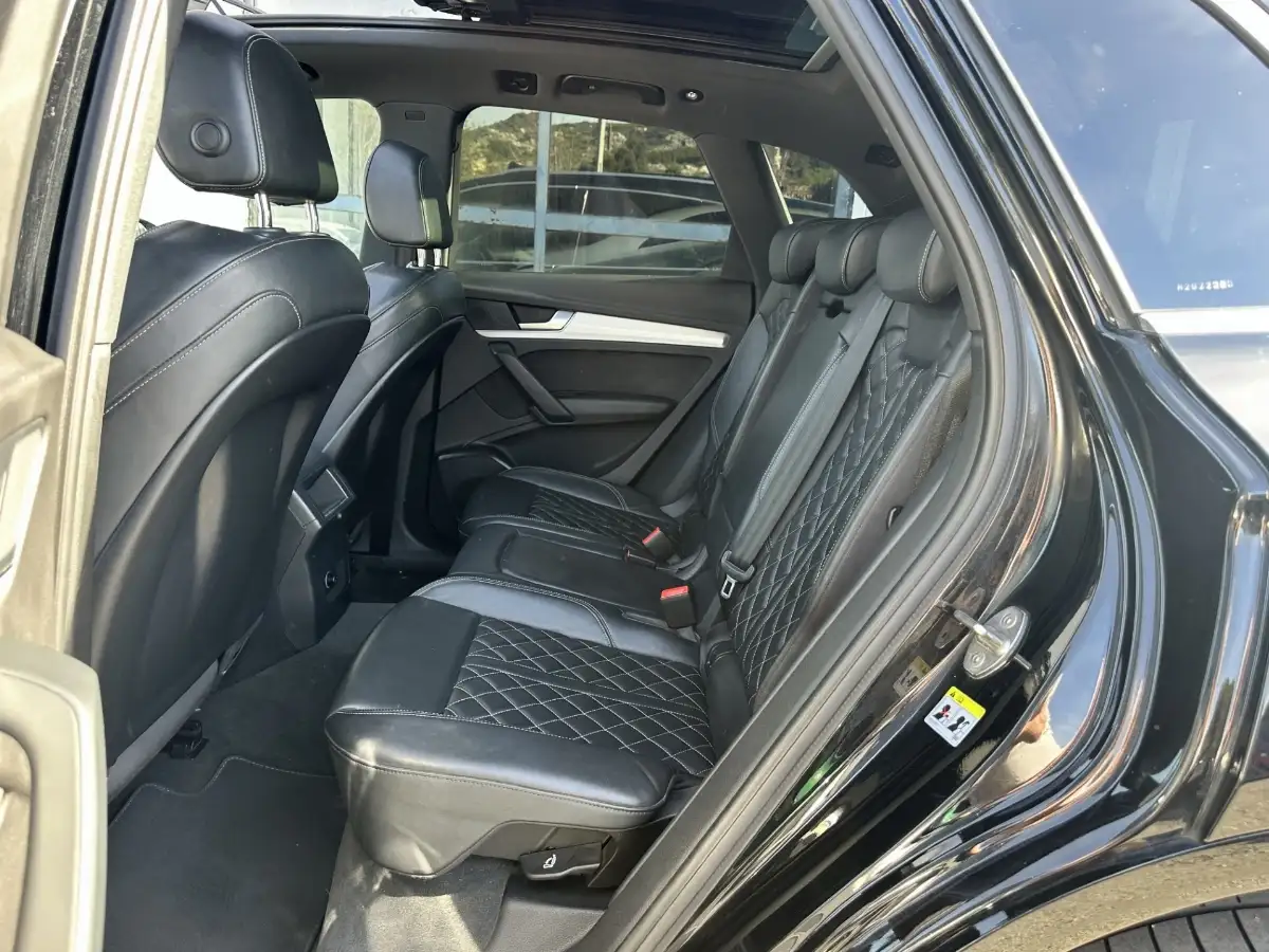Audi Q5 2.0 TDI 190ch Quattro Sline CarPlay Toit Ouvrant