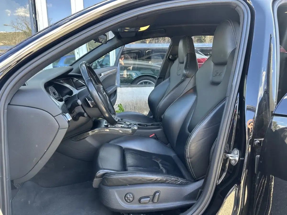 Audi S4 3.0 TFSI 333ch V6 Quattro S-Tonic