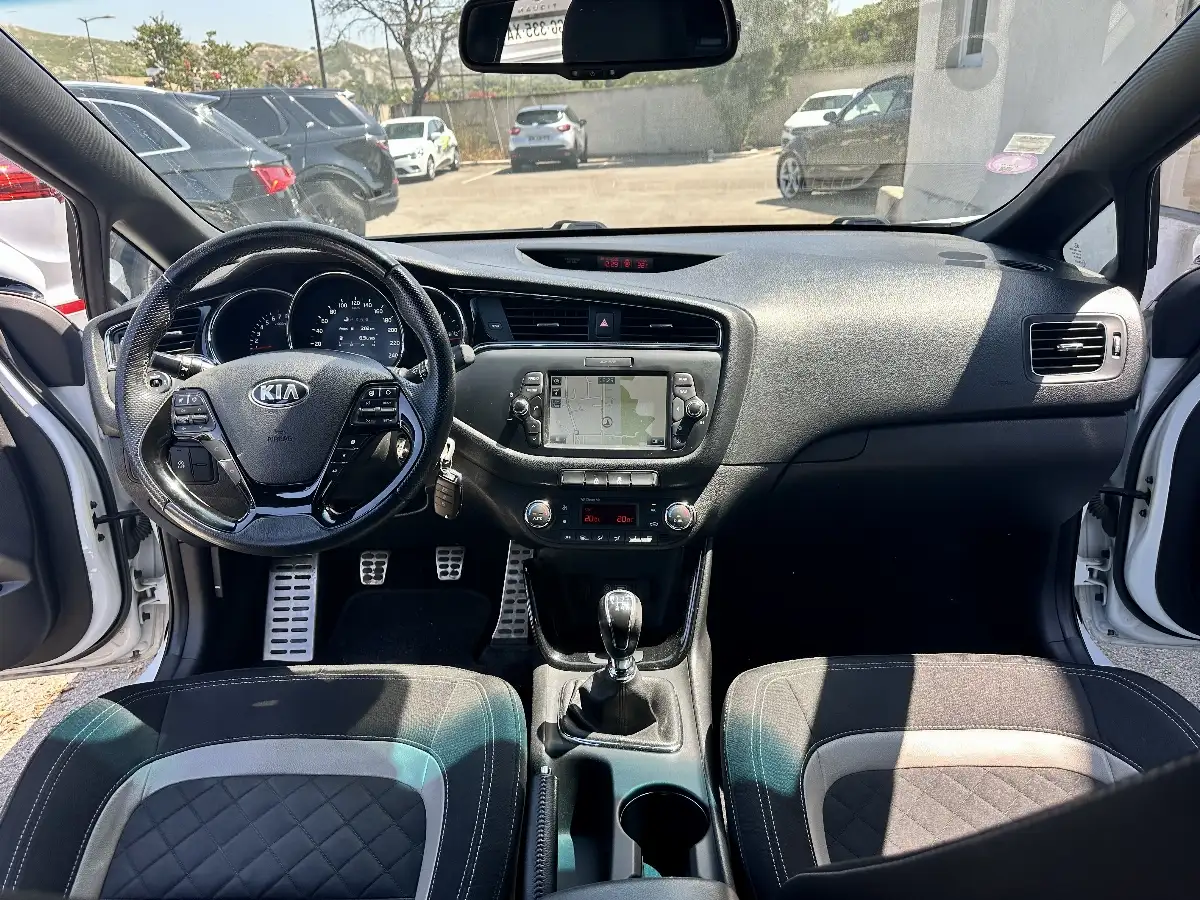 Kia Cee'd 1.0 T-GDi 120ch GT LINE