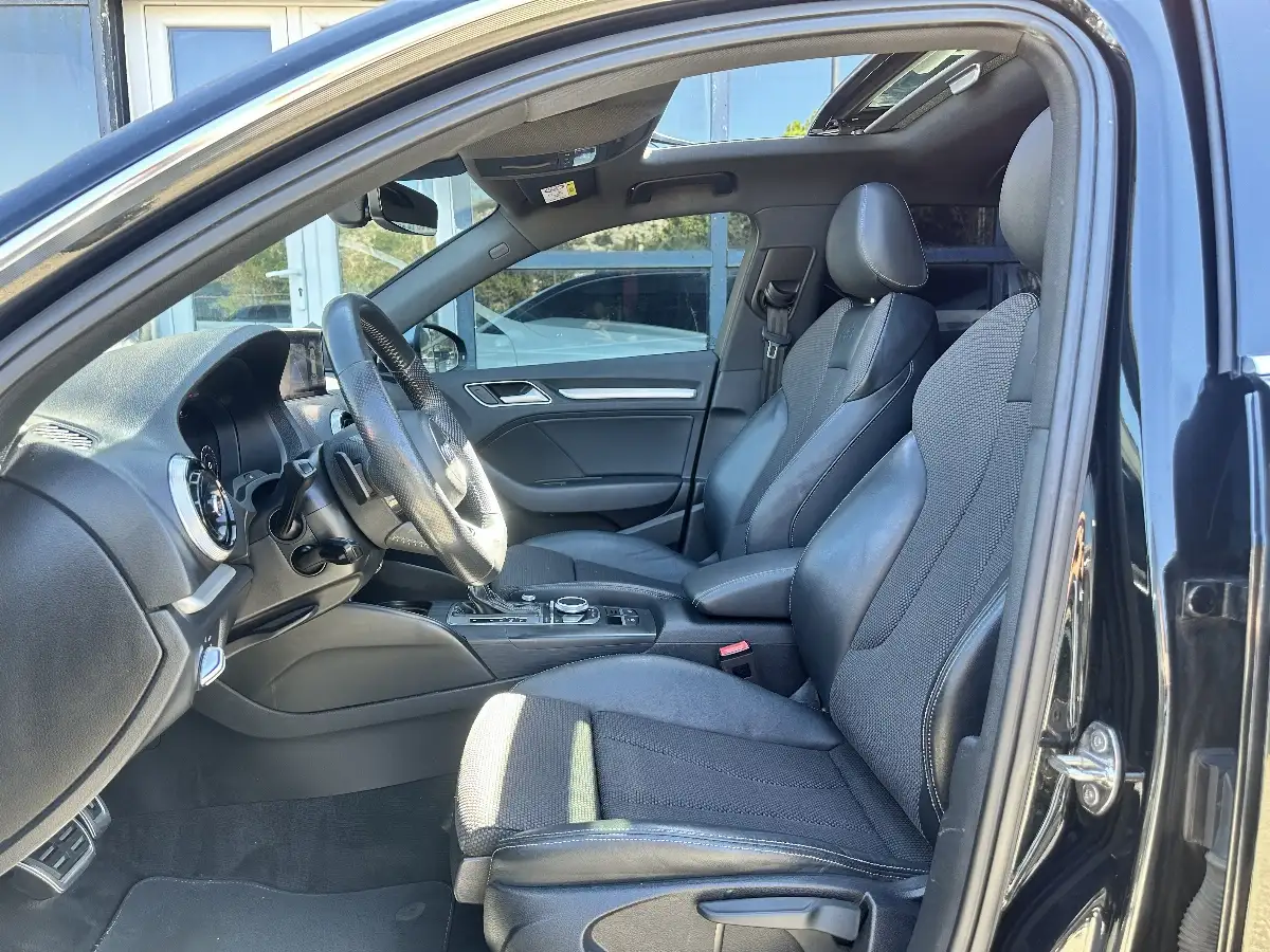 Audi A3 Sportback 35 TDI Sline TOIT OUVRANT Suivi Complet
