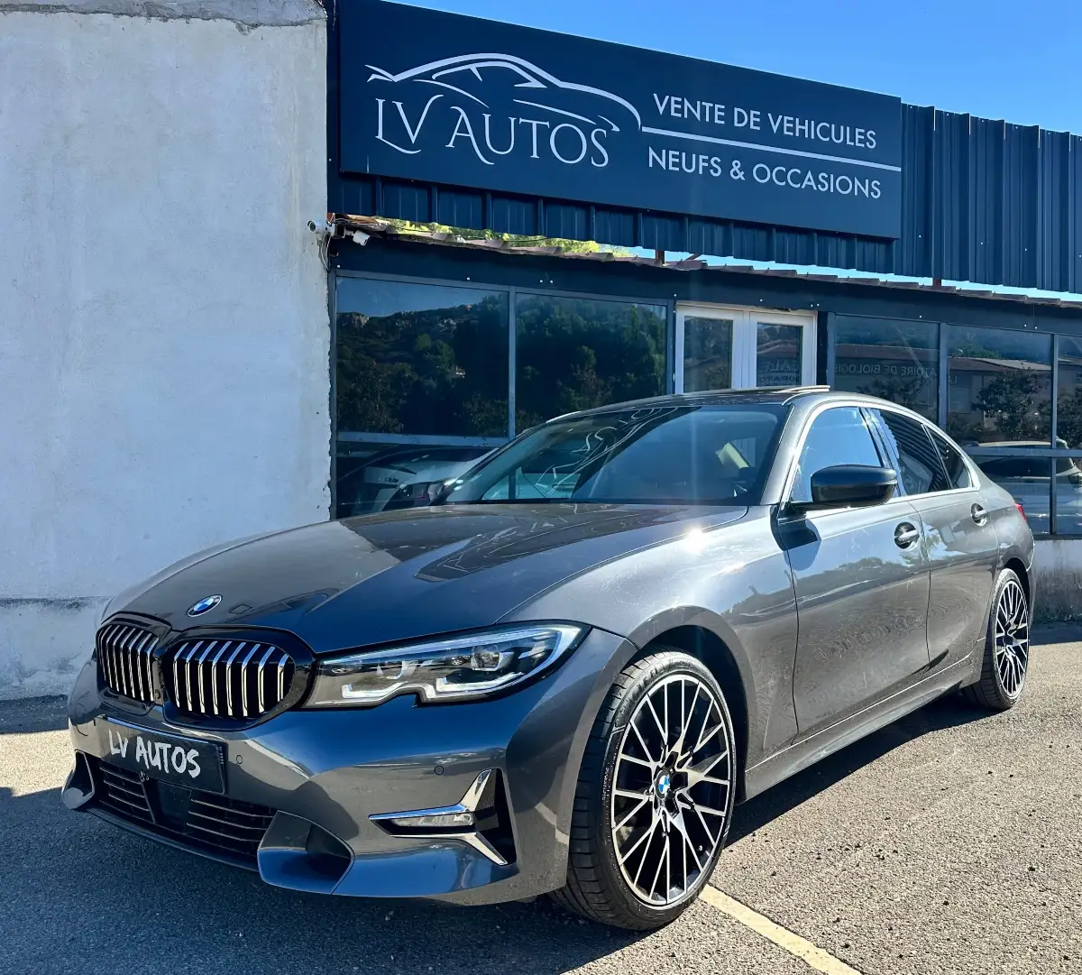 BMW SERIE 3 330i 258CH LUXURY
