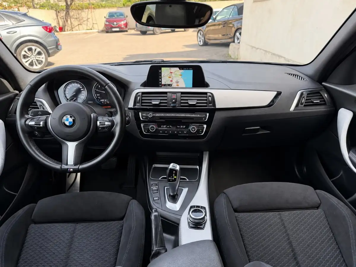 BMW Série 1 118i M SPORT 5 Portes