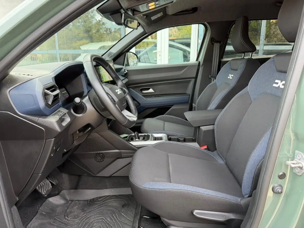 Dacia Duster 1.6 Hybrid 140ch 1ERE MAIN TVA RECUPERABLE